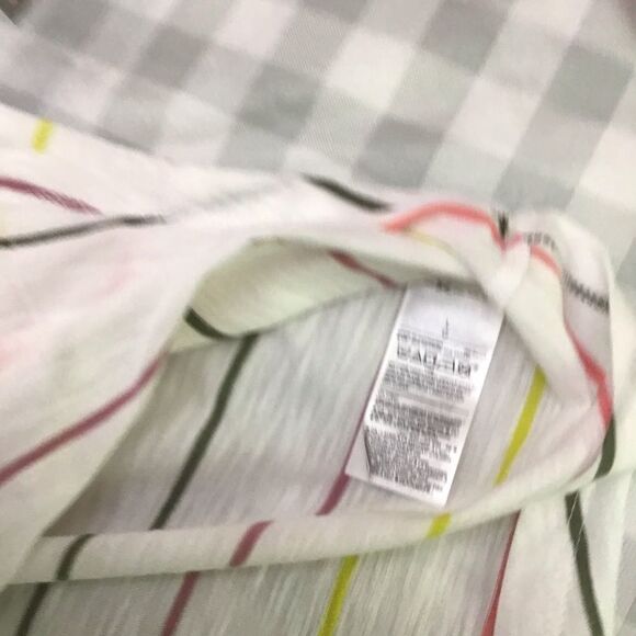 2/40$ OLD Navy 2 pieces t-shirt v-neck bundle Large pink striped white yellow - Picture 10 of 14